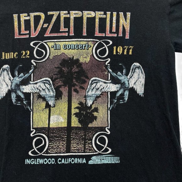 Led Zeppelin 1977 Inglewood California In Concert Repro Tee T-Shirt Size Small - Picture 2 of 6